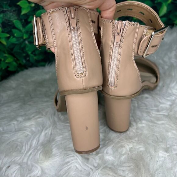 Bar III nude color summer / spring party heels 7.5 - Picture 6 of 15